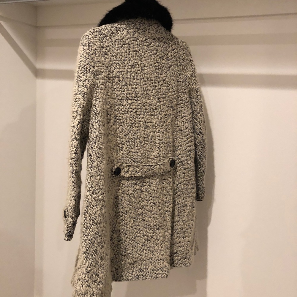 Trending coat - Picture 4 of 5
